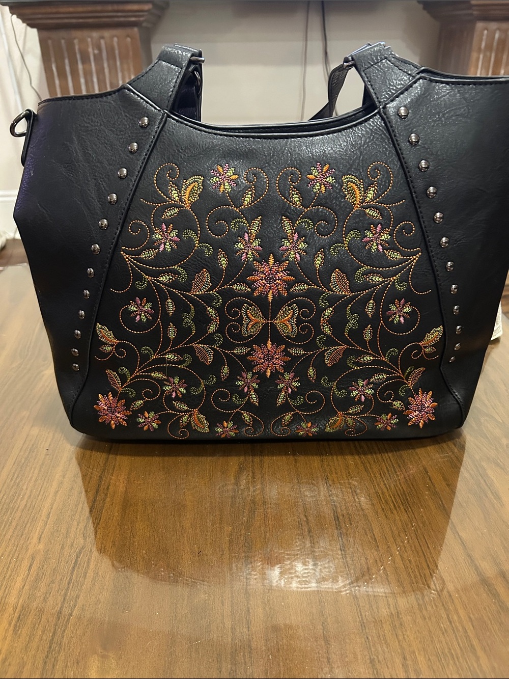 Black Embroidered Floral Tote Bag - Elegant Women's Shoulder Bag